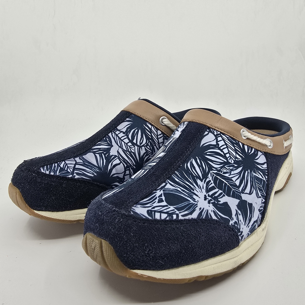 Skechers Navy and Tan Slip-On Shoes